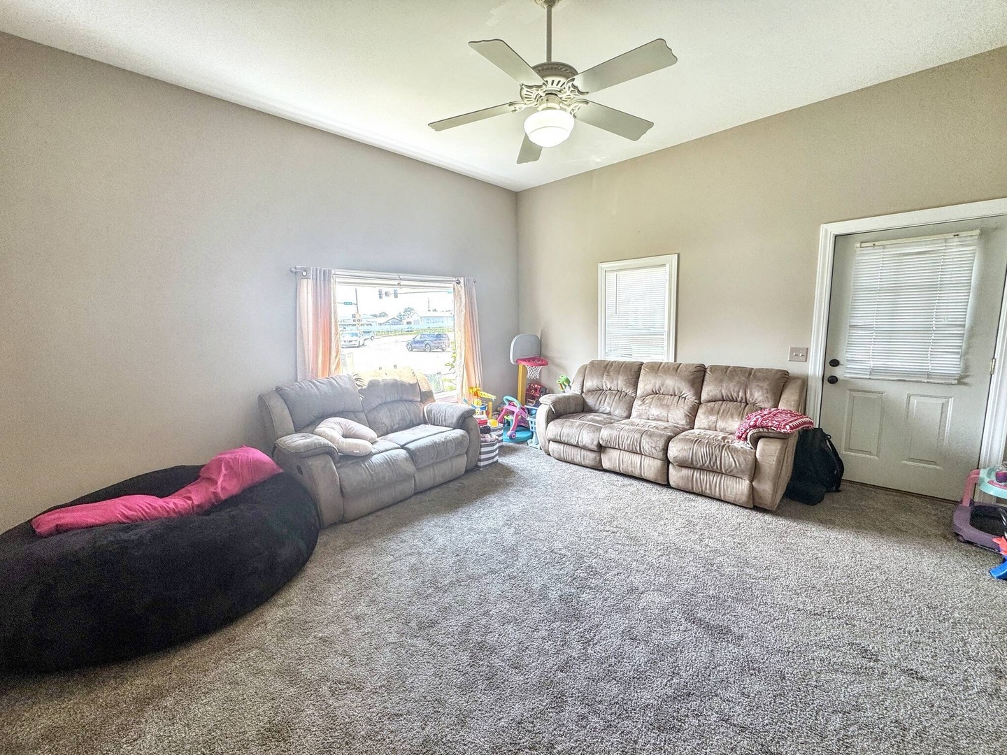 110 N Elm Street, Waterman, IL 60556