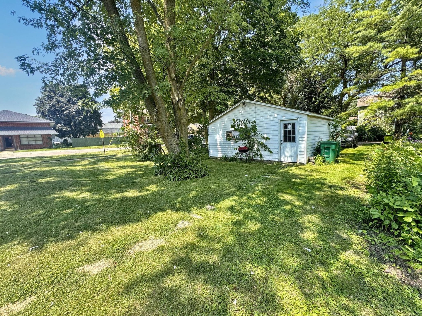 110 N Elm Street, Waterman, IL 60556