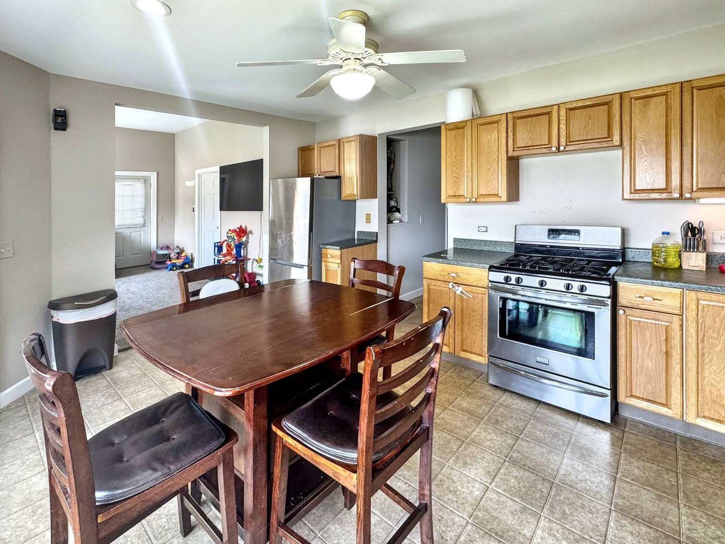 110 N Elm Street, Waterman, IL 60556