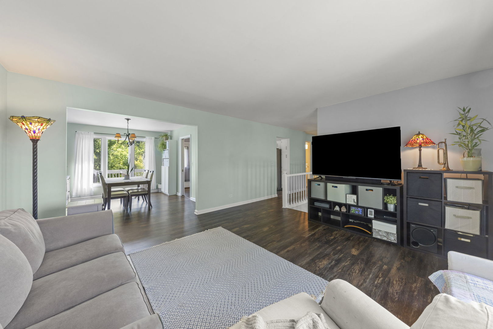 1019 Tioga Court, Carol Stream, IL 60188