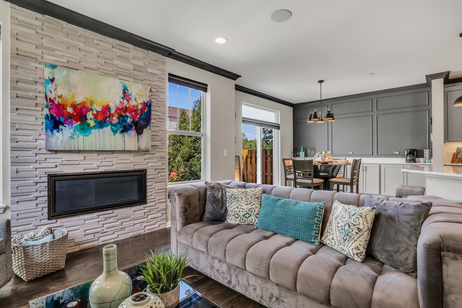 3227 N Heritage Lane, Arlington Heights, IL 60004