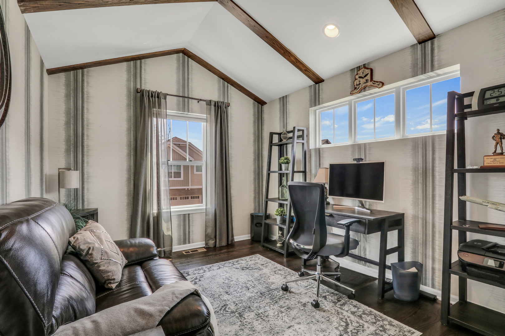 3227 N Heritage Lane, Arlington Heights, IL 60004
