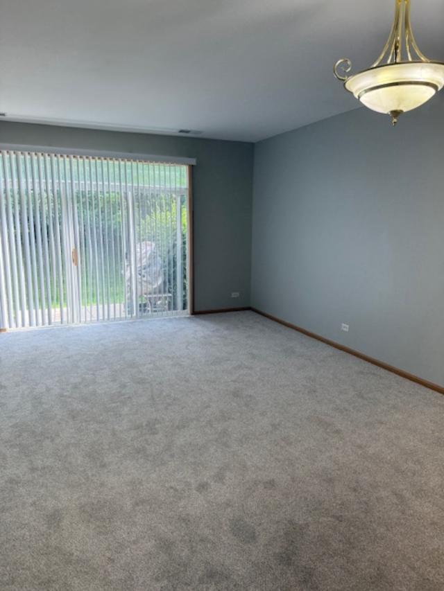 1207 Brookdale Drive, Carpentersville, IL 60110