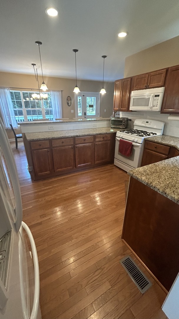 40431 N Fairview Street, Antioch, IL 60002