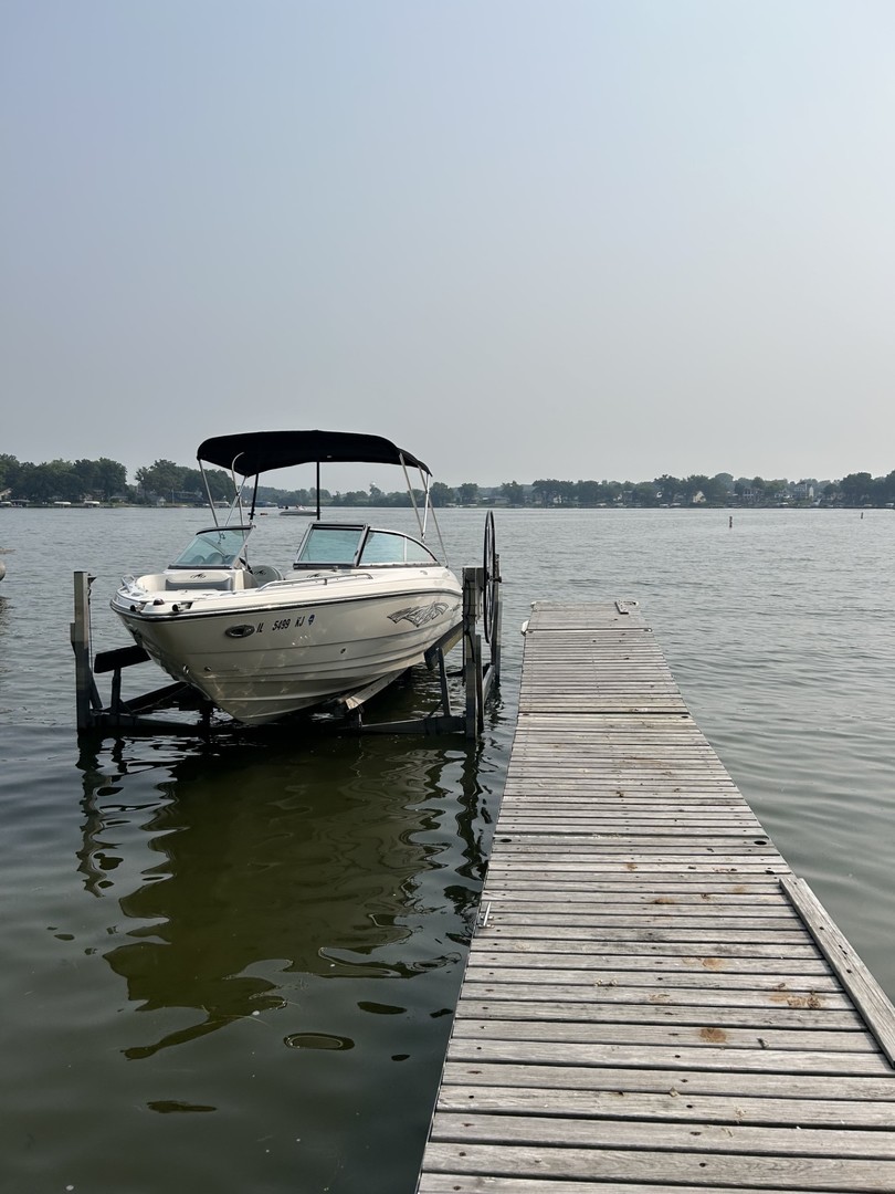 40431 N Fairview Street, Antioch, IL 60002