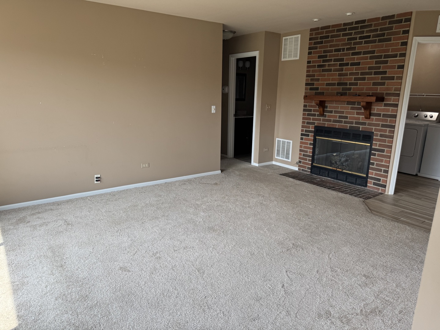 370 Wilmington Drive #D2, Bartlett, IL 60103