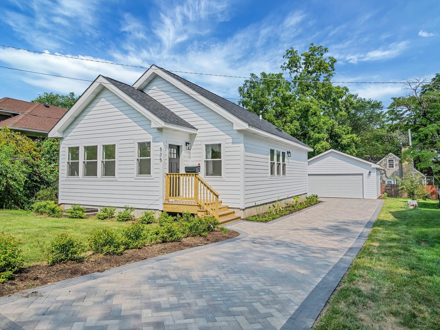 535 Ashland Avenue, Elgin, IL 60123