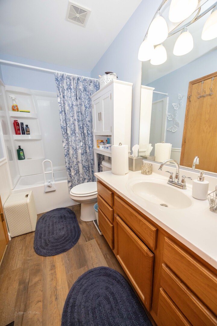 644 Spring Leaf Drive, Joliet, IL 60431