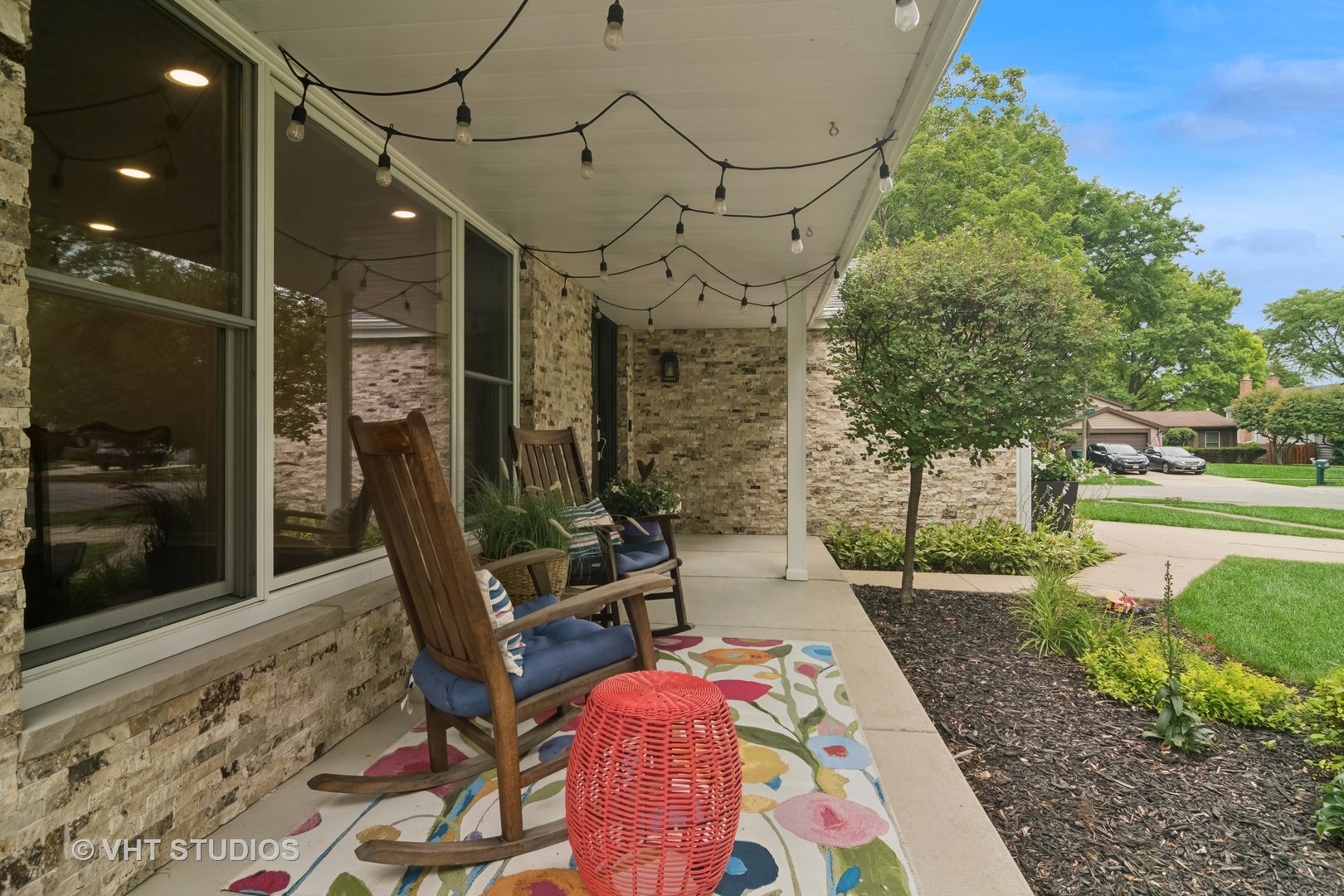 600 Stanford Lane, Buffalo Grove, IL 60089