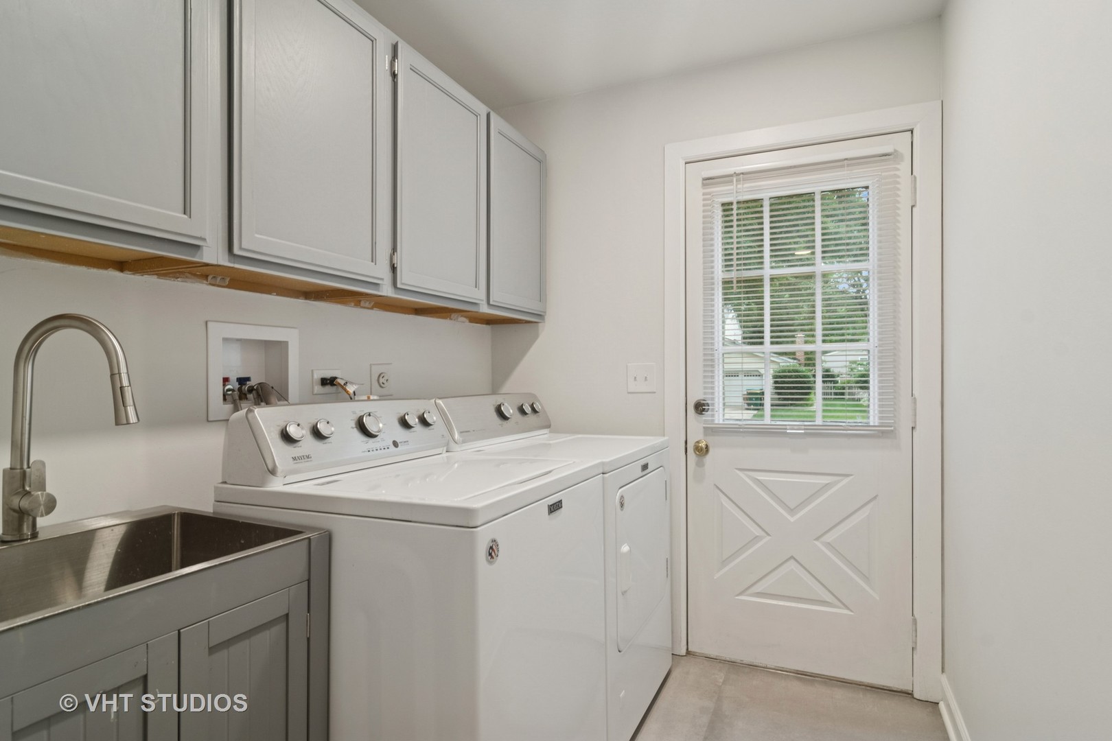 600 Stanford Lane, Buffalo Grove, IL 60089