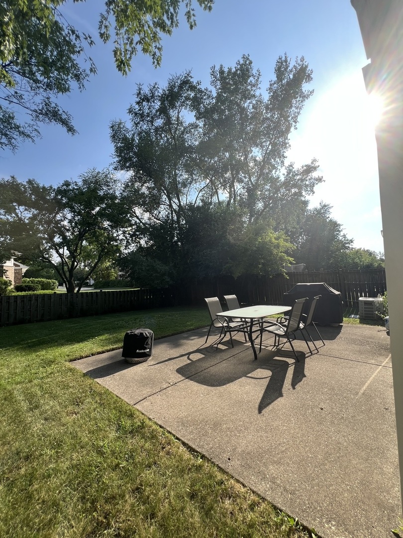 43 BUCKINGHAM Lane #43, Buffalo Grove, IL 60089