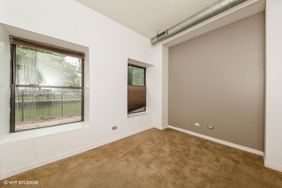4537 S Drexel Boulevard #101, Chicago, IL 60653