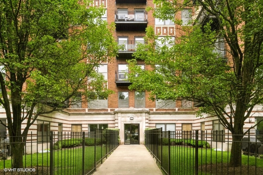 4537 S Drexel Boulevard #101, Chicago, IL 60653