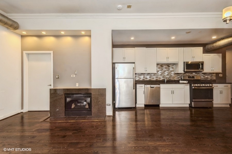 4537 S Drexel Boulevard #101, Chicago, IL 60653
