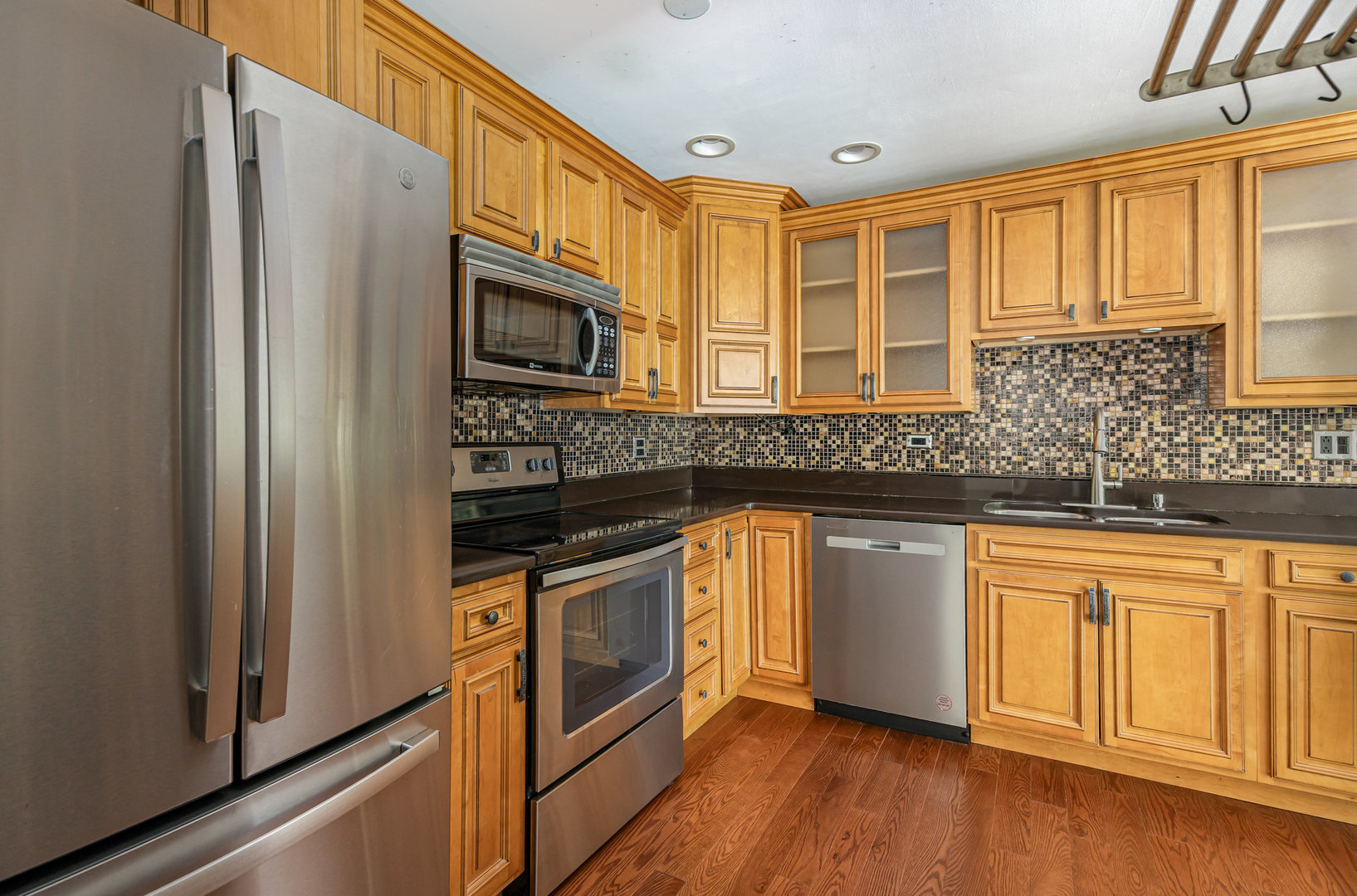 425 Walnut Creek Lane #1305, Lisle, IL 60532