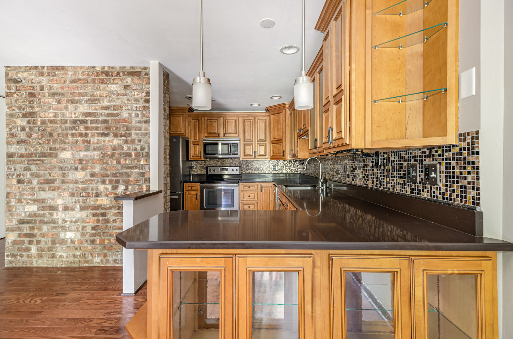 425 Walnut Creek Lane #1305, Lisle, IL 60532