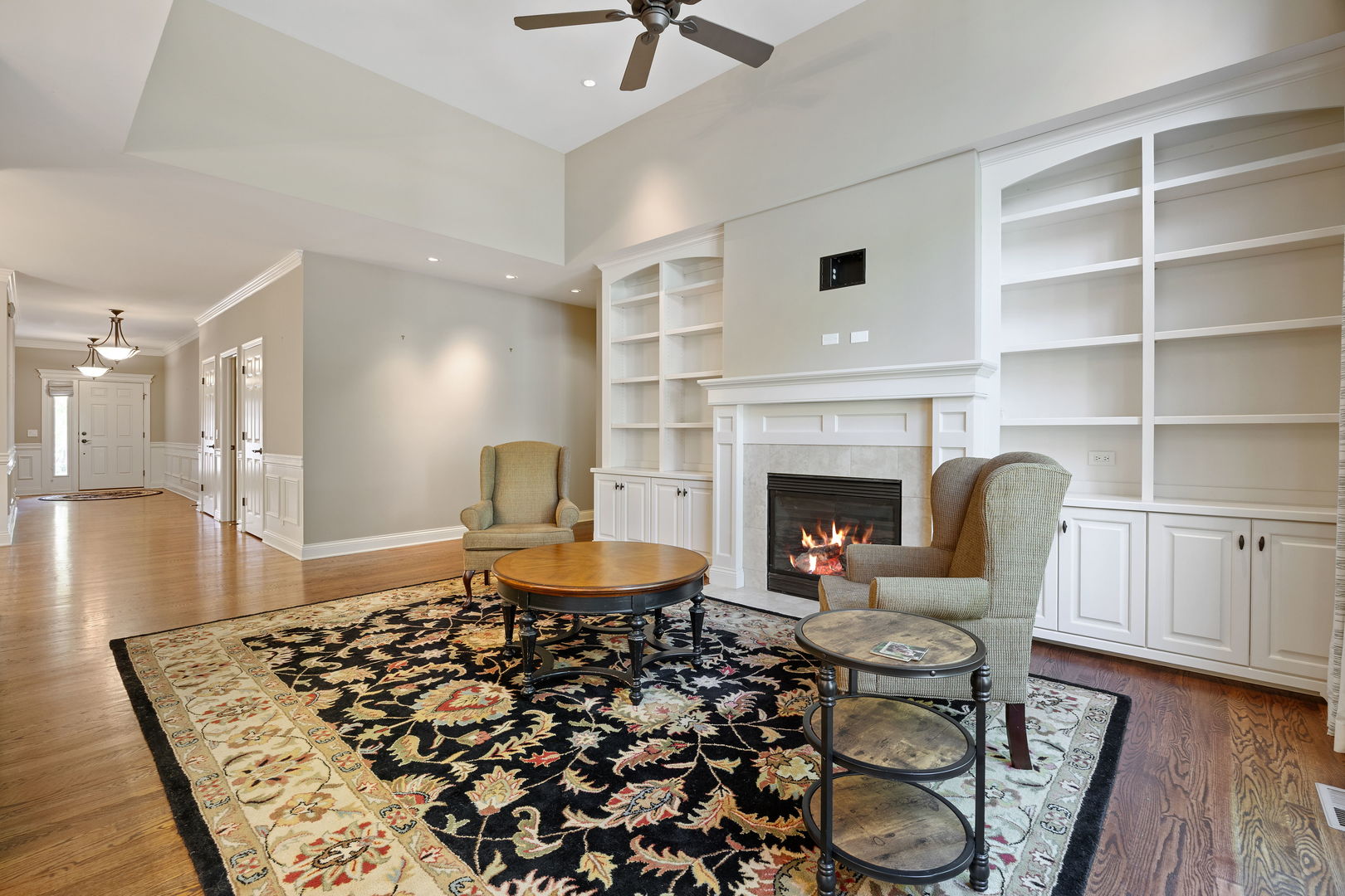 1N598 Golf View Lane, Winfield, IL 60190