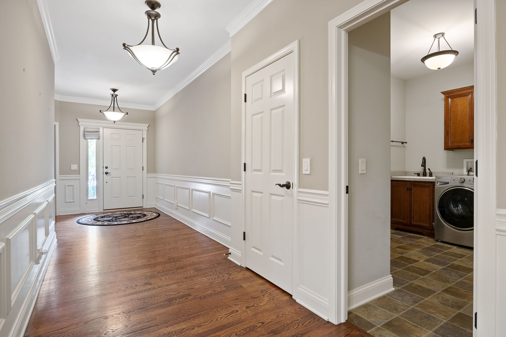 1N598 Golf View Lane, Winfield, IL 60190