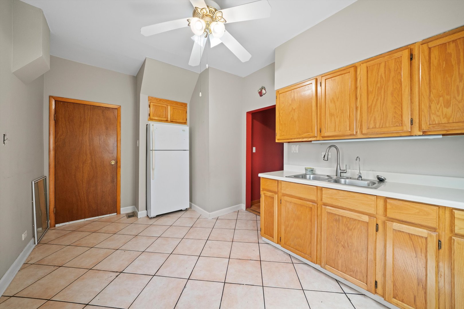 5220 S LINDER Avenue, Chicago, IL 60638