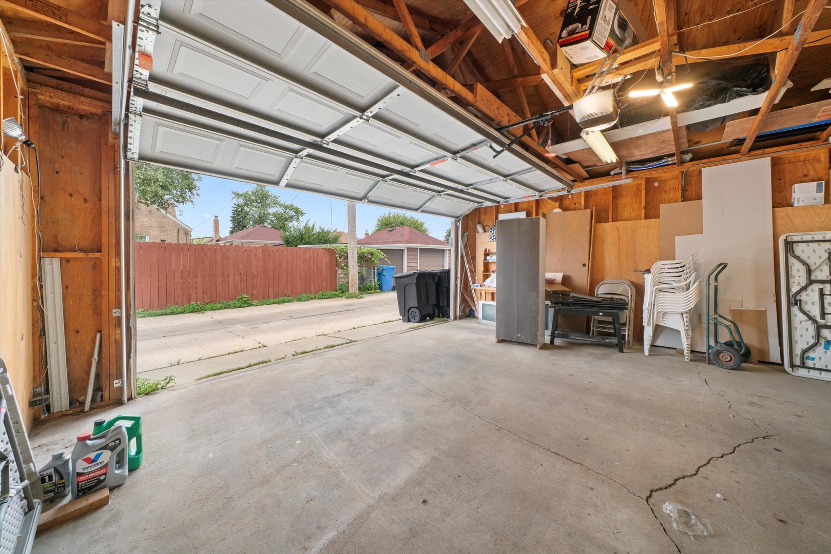 5220 S LINDER Avenue, Chicago, IL 60638