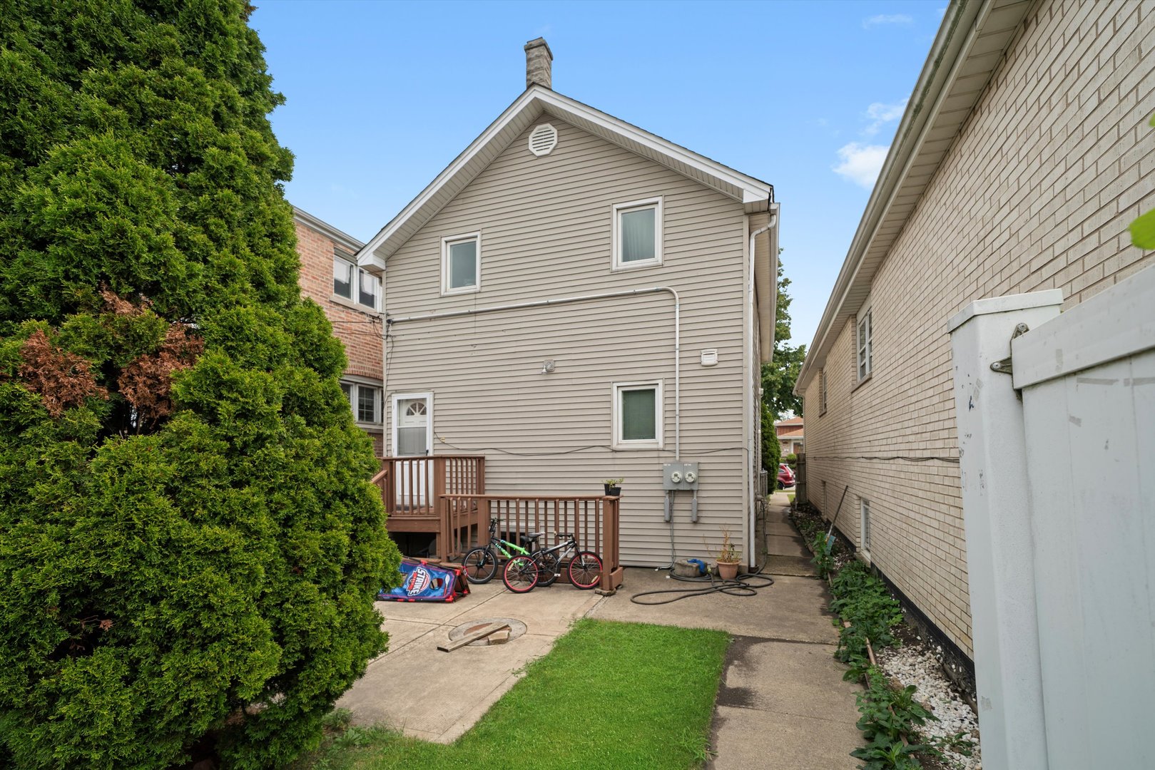 5220 S LINDER Avenue, Chicago, IL 60638