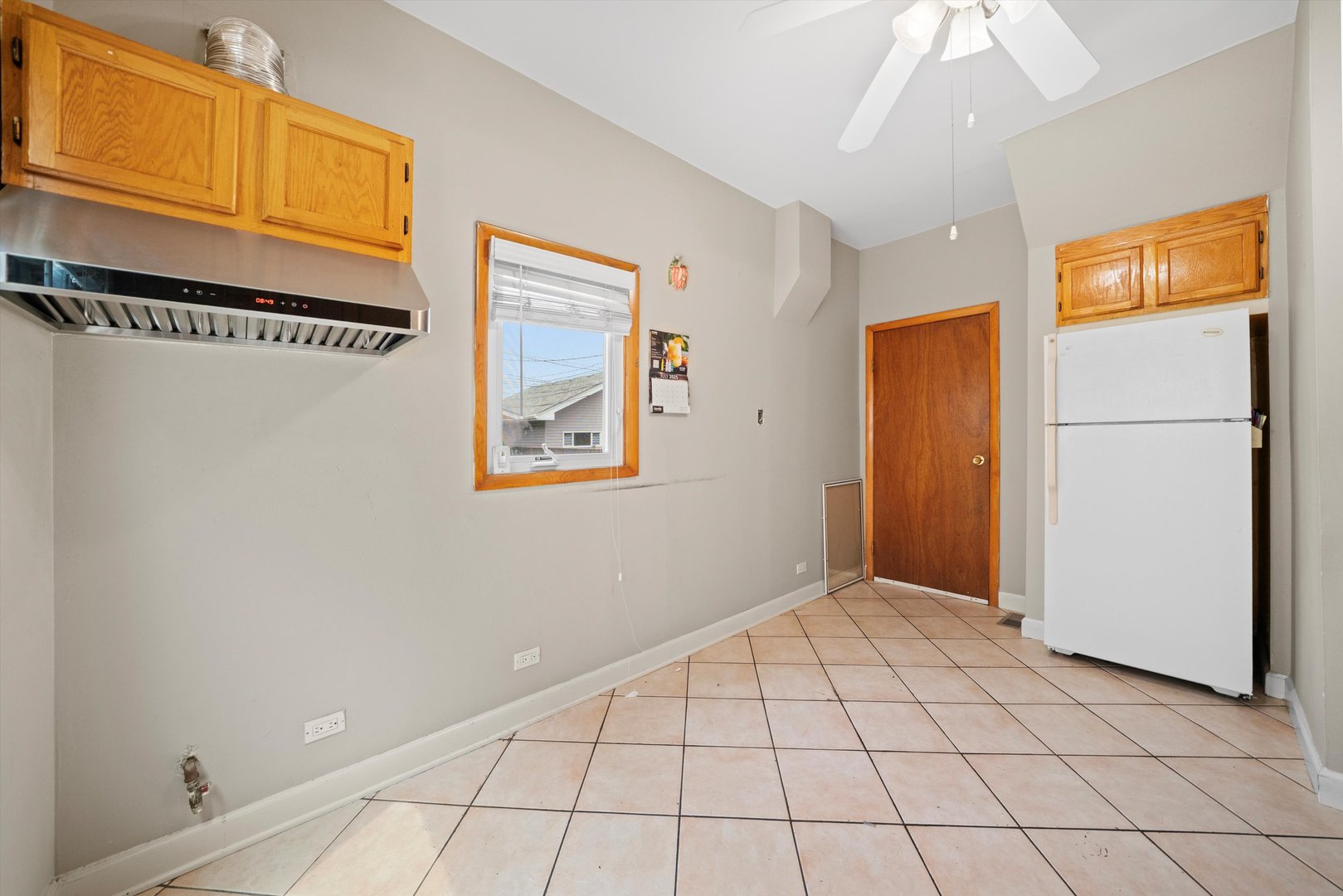 5220 S LINDER Avenue, Chicago, IL 60638