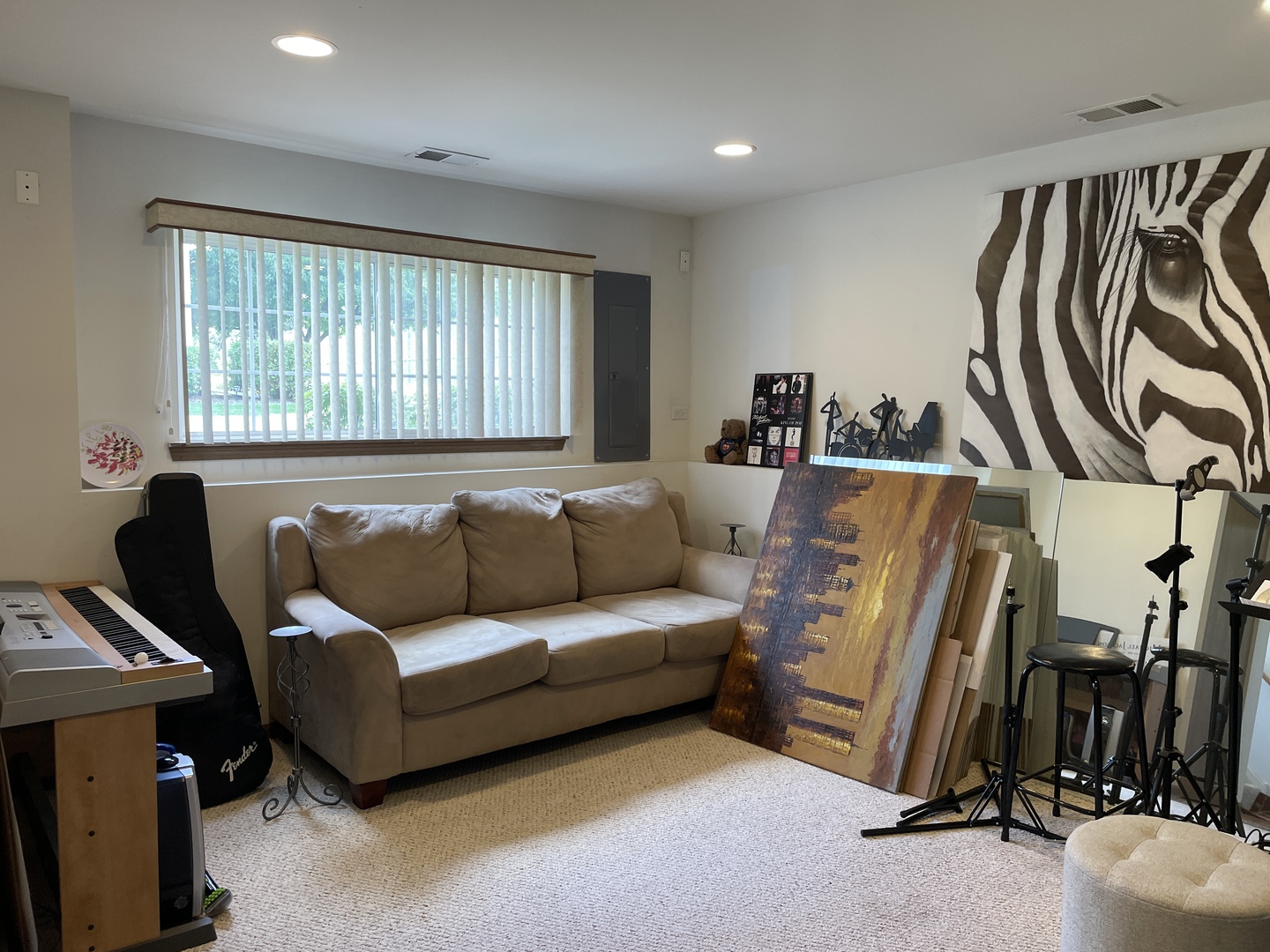 606 N Triumph Court, Hainesville, IL 60073