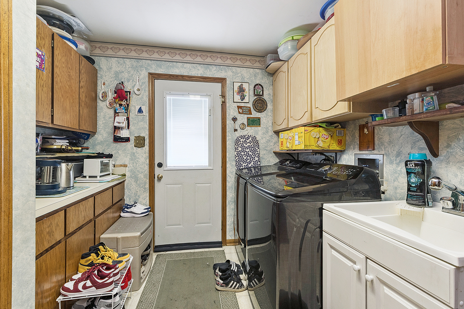 16221 Kingsport Road, Orland Park, IL 60467