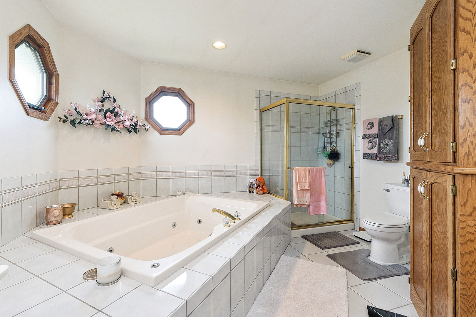 16221 Kingsport Road, Orland Park, IL 60467