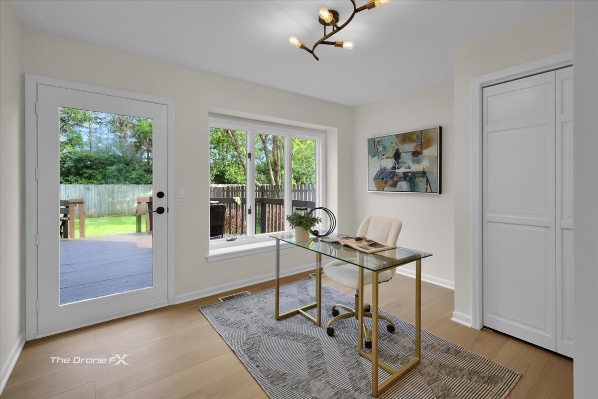 1771 Lucky Debonair Court, Wheaton, IL 60189