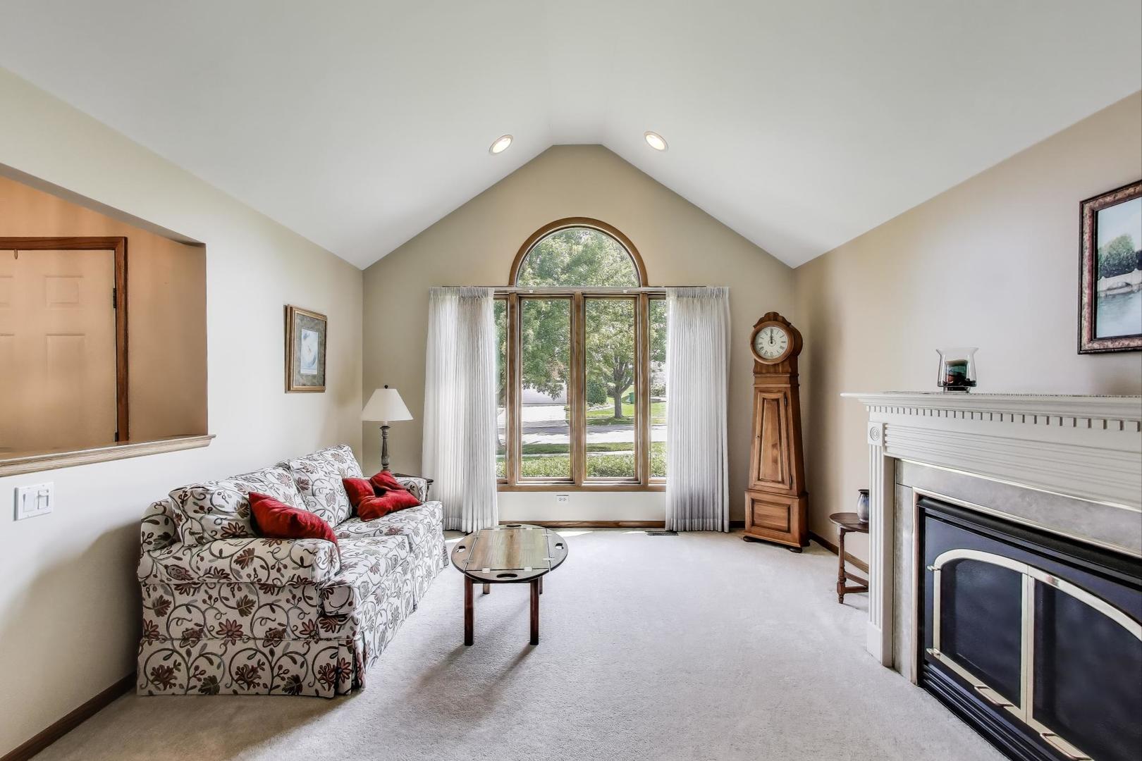 17558 Sean Drive, Orland Park, IL 60467