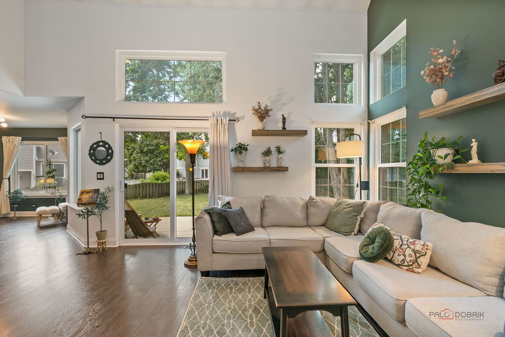 1327 London Court, Grayslake, IL 60030