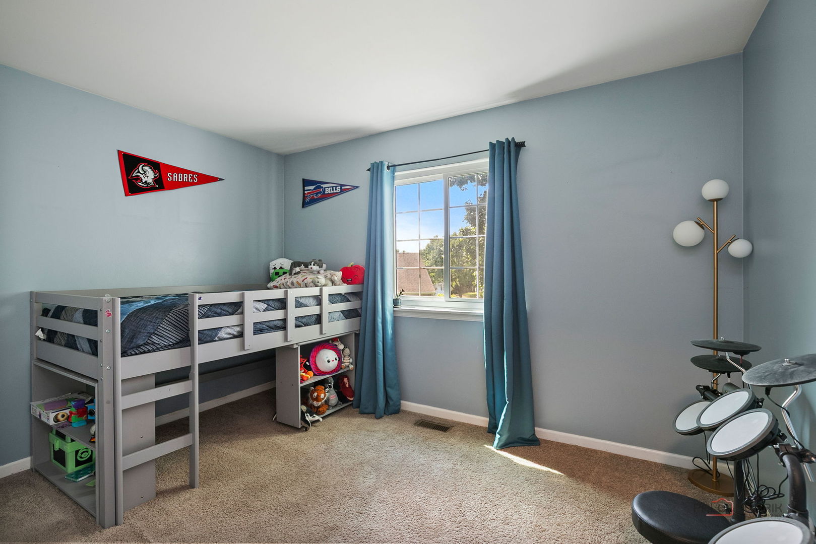 1327 London Court, Grayslake, IL 60030