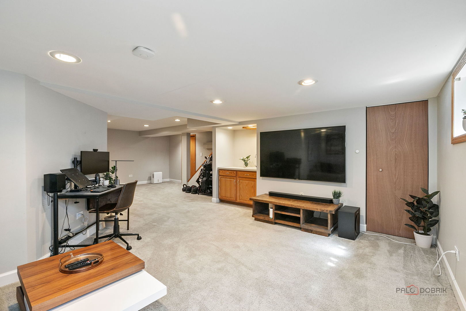 1327 London Court, Grayslake, IL 60030
