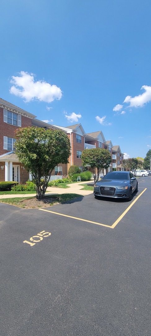 6561 W School Street #206, Chicago, IL 60634