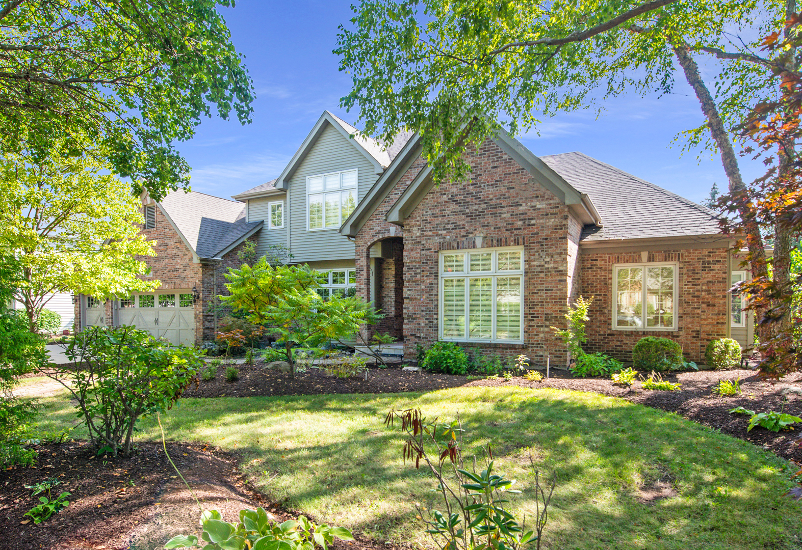 1736 Robert Lane, Naperville, IL 60564