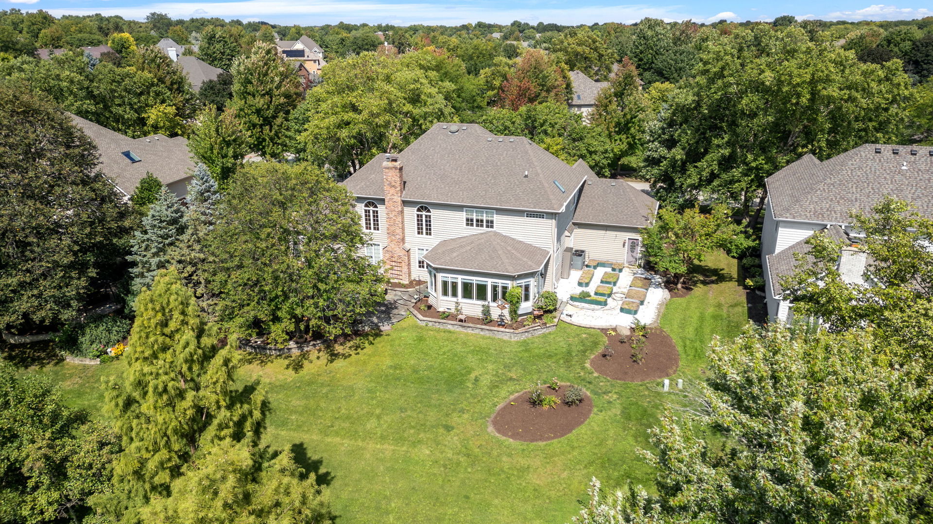 1736 Robert Lane, Naperville, IL 60564