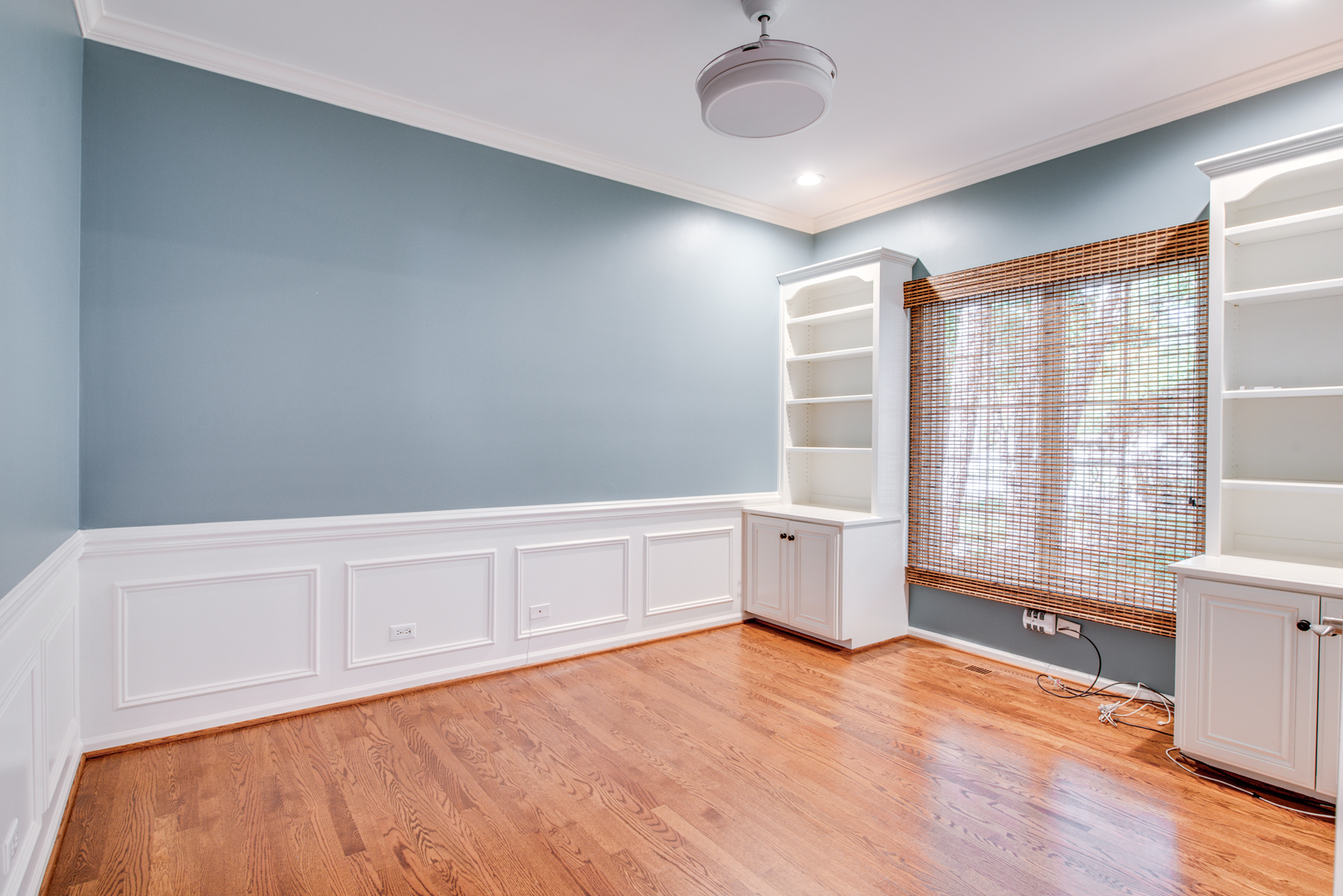 1736 Robert Lane, Naperville, IL 60564