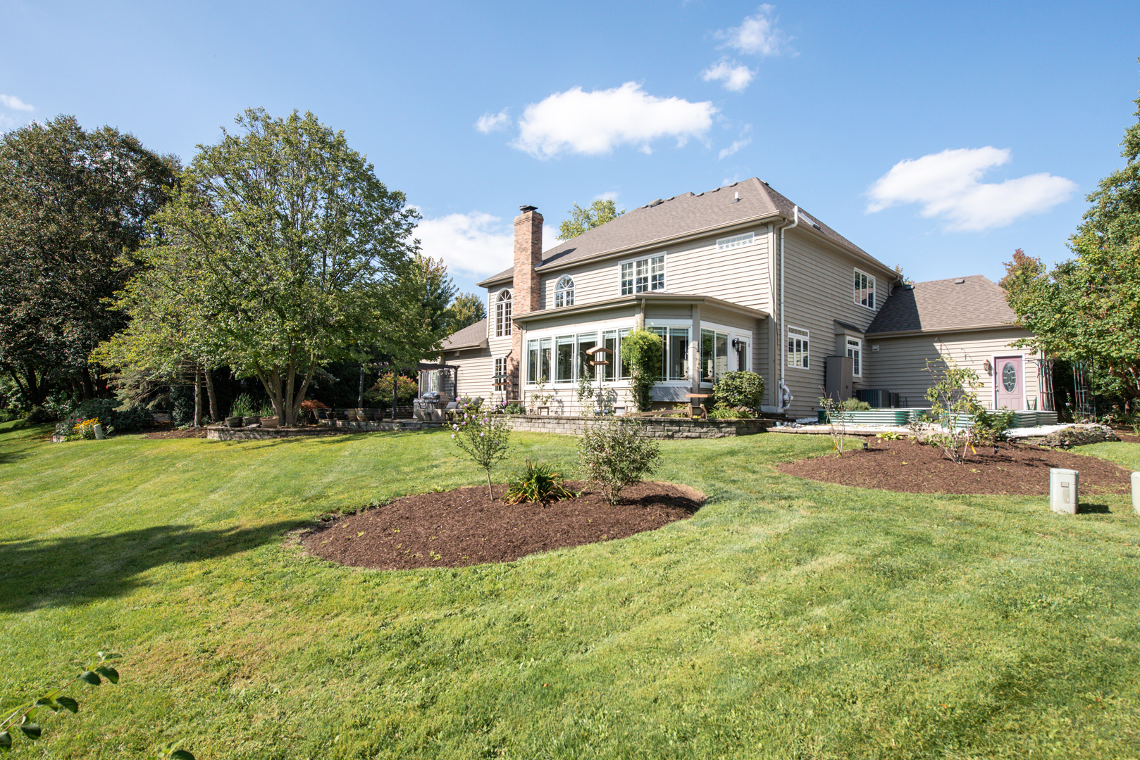1736 Robert Lane, Naperville, IL 60564