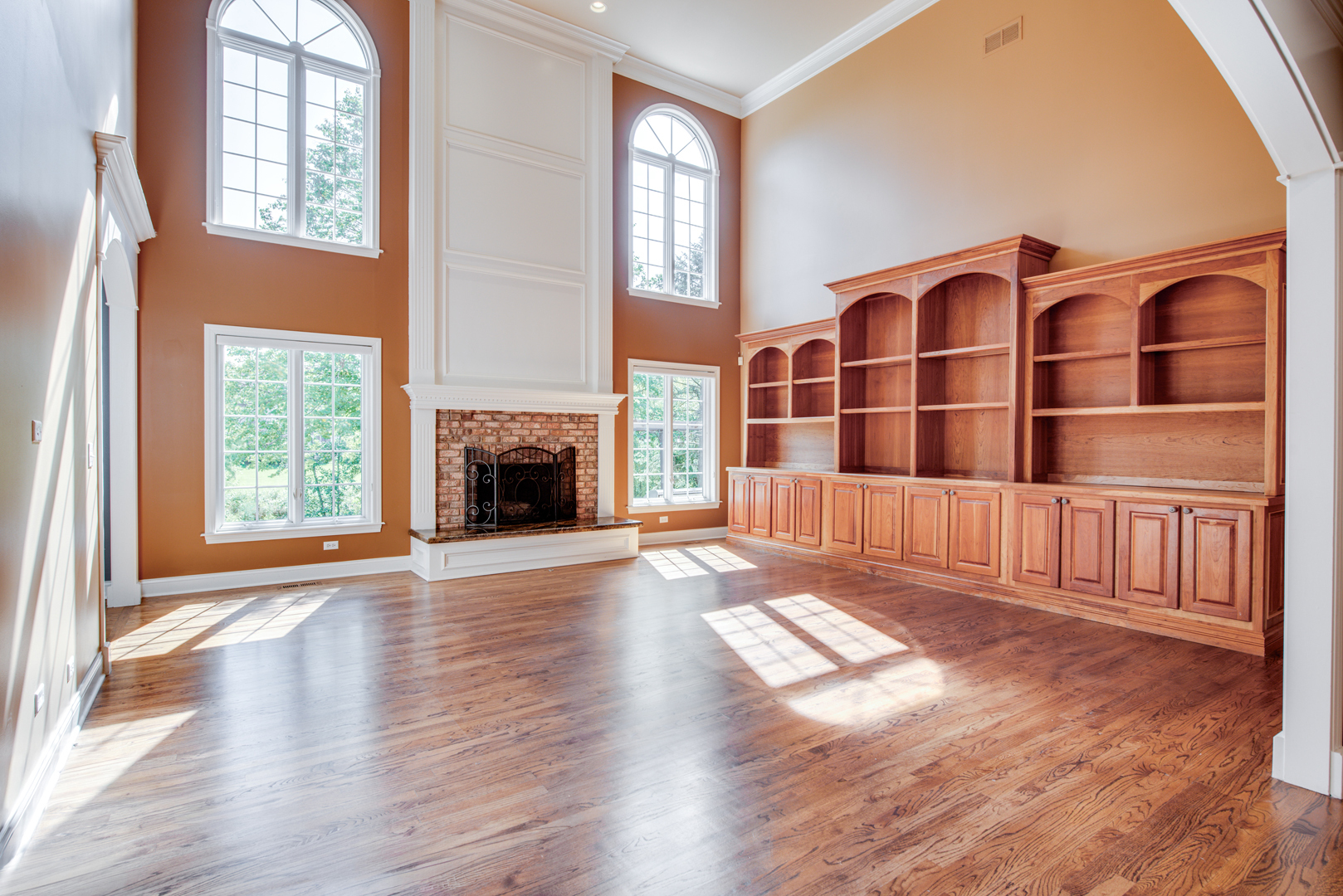 1736 Robert Lane, Naperville, IL 60564