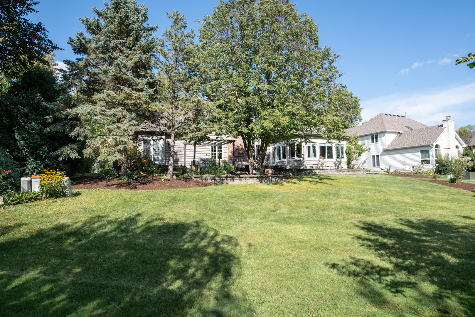 1736 Robert Lane, Naperville, IL 60564