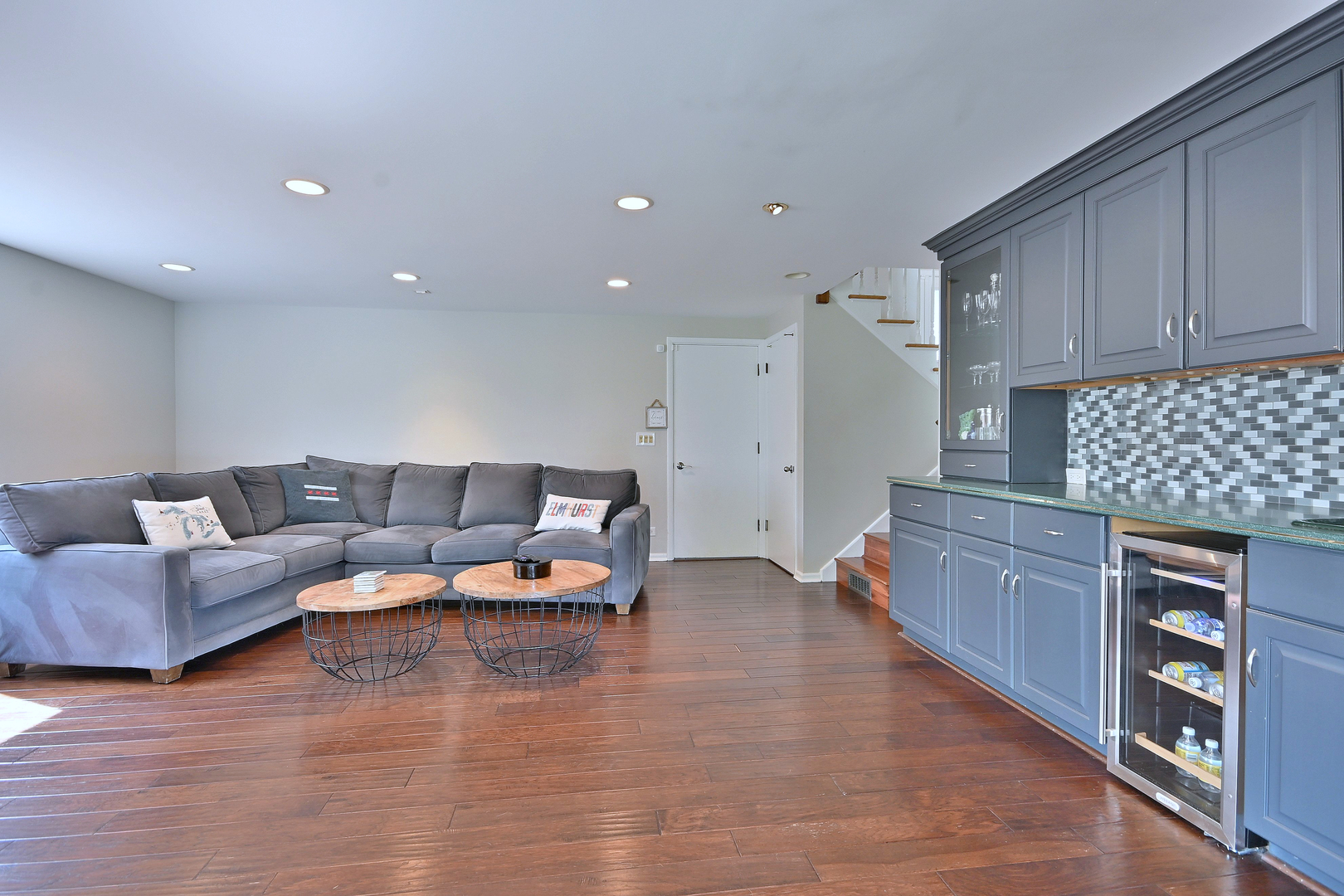 143 E Jackson Street, Elmhurst, IL 60126
