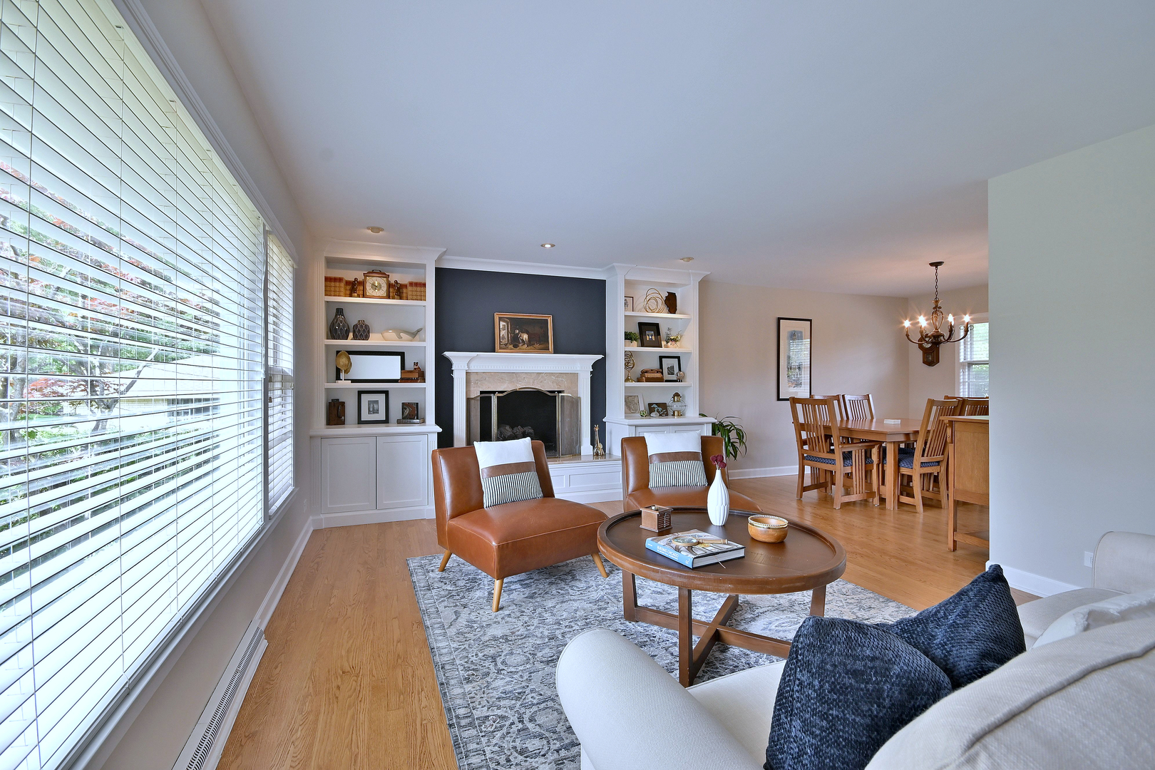 143 E Jackson Street, Elmhurst, IL 60126