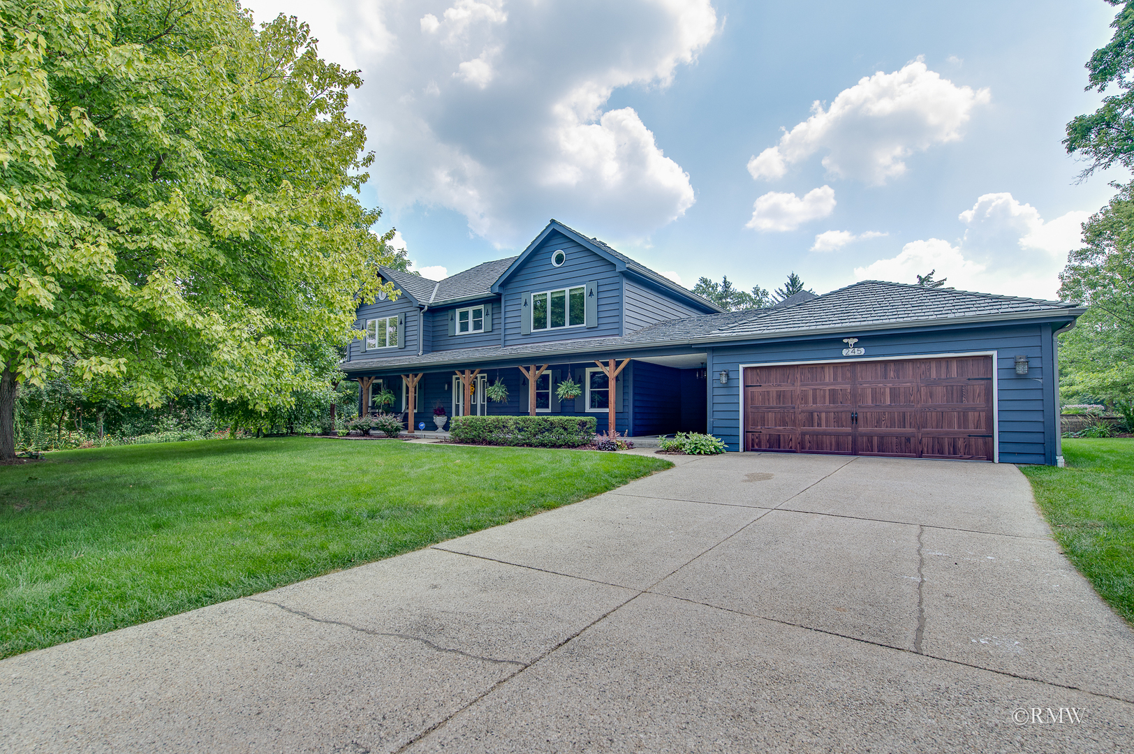 245 FOREST Avenue, Roselle, IL 60172