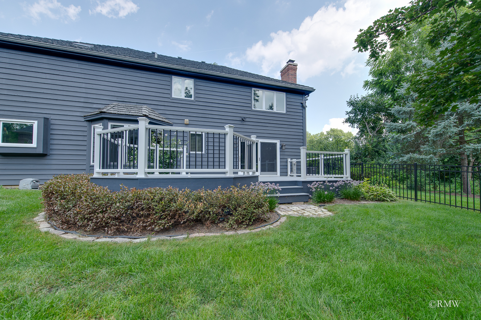 245 FOREST Avenue, Roselle, IL 60172