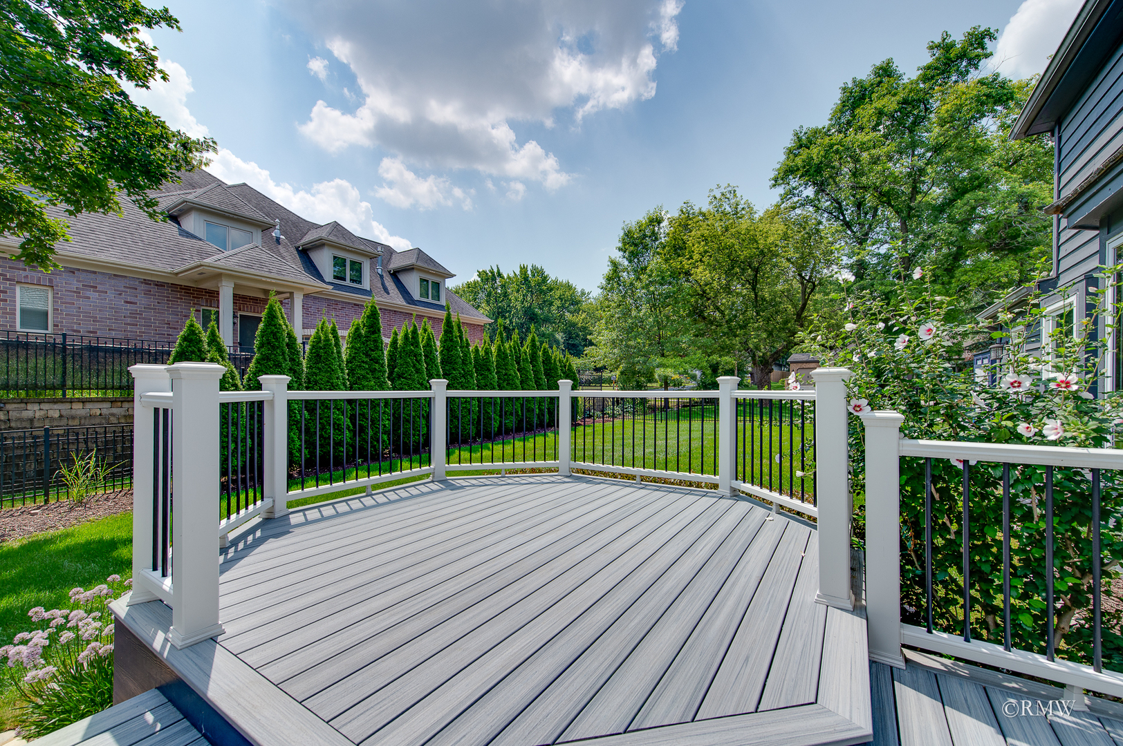 245 FOREST Avenue, Roselle, IL 60172