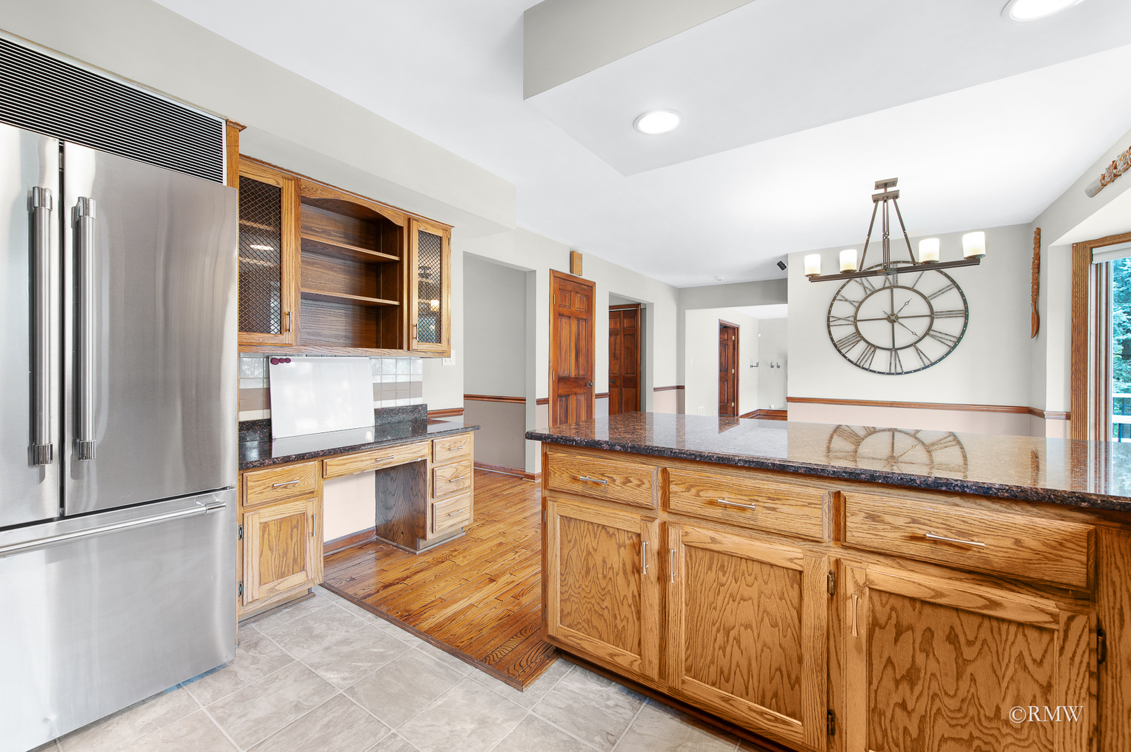 245 FOREST Avenue, Roselle, IL 60172