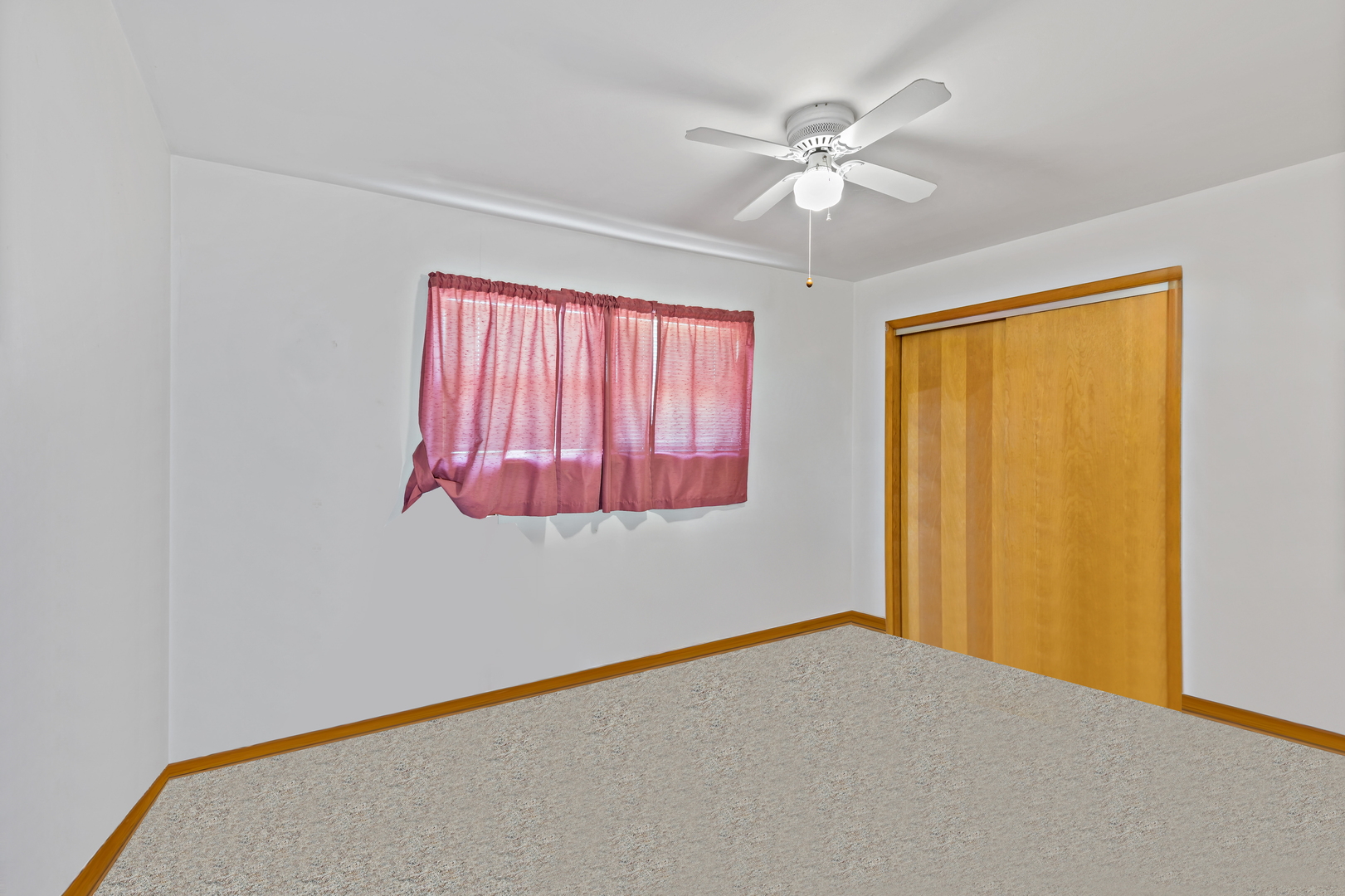 10301 S Avenue O, Chicago, IL 60617