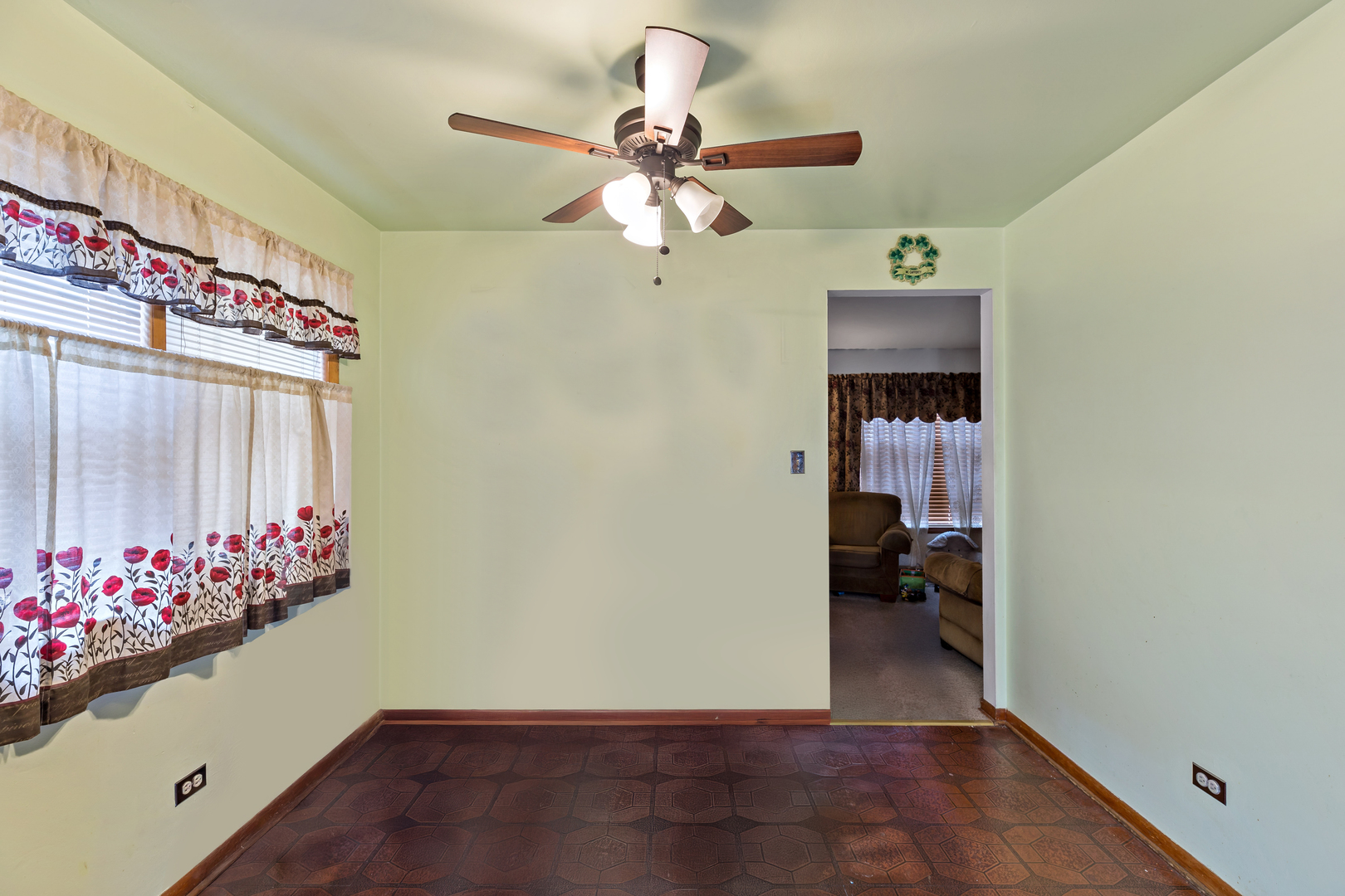 10301 S Avenue O, Chicago, IL 60617