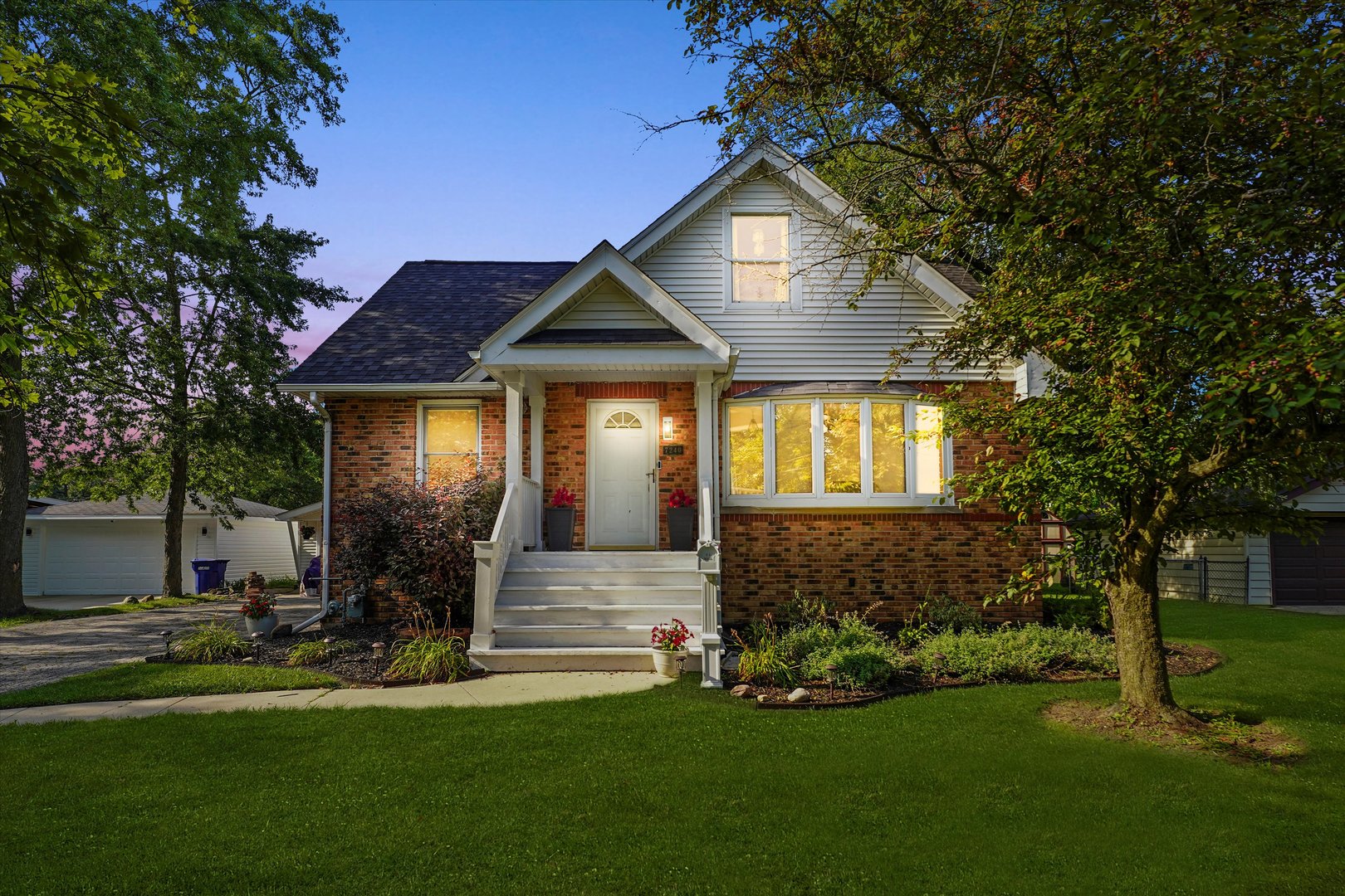 7240 W 110th Street, Worth, IL 60482